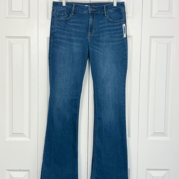NWT Old Navy Medium Wash Blue Denim Mid-Rise Micro Flare Jeans 10 - Picture 1 of 16